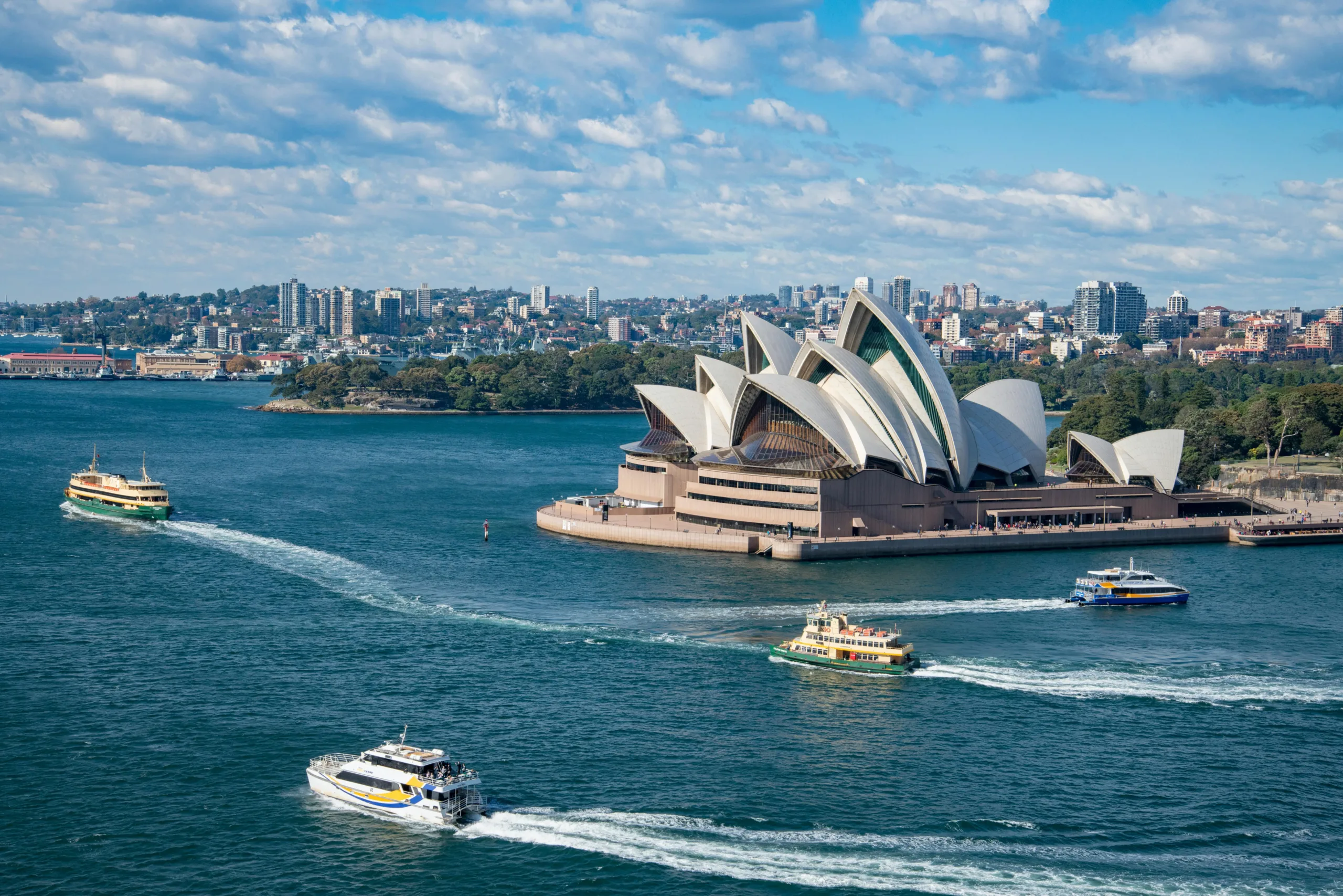 Traveling to Australia? Here’s What You Need to Know About Visas